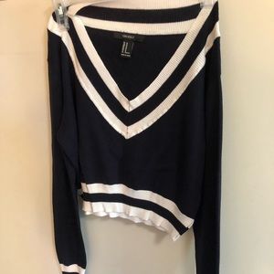 Forever 21 M crop shirt